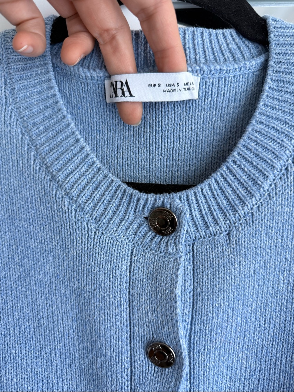 ZARA Women's Light Blue Button-Up Knit Vest - Picture 3 of 3